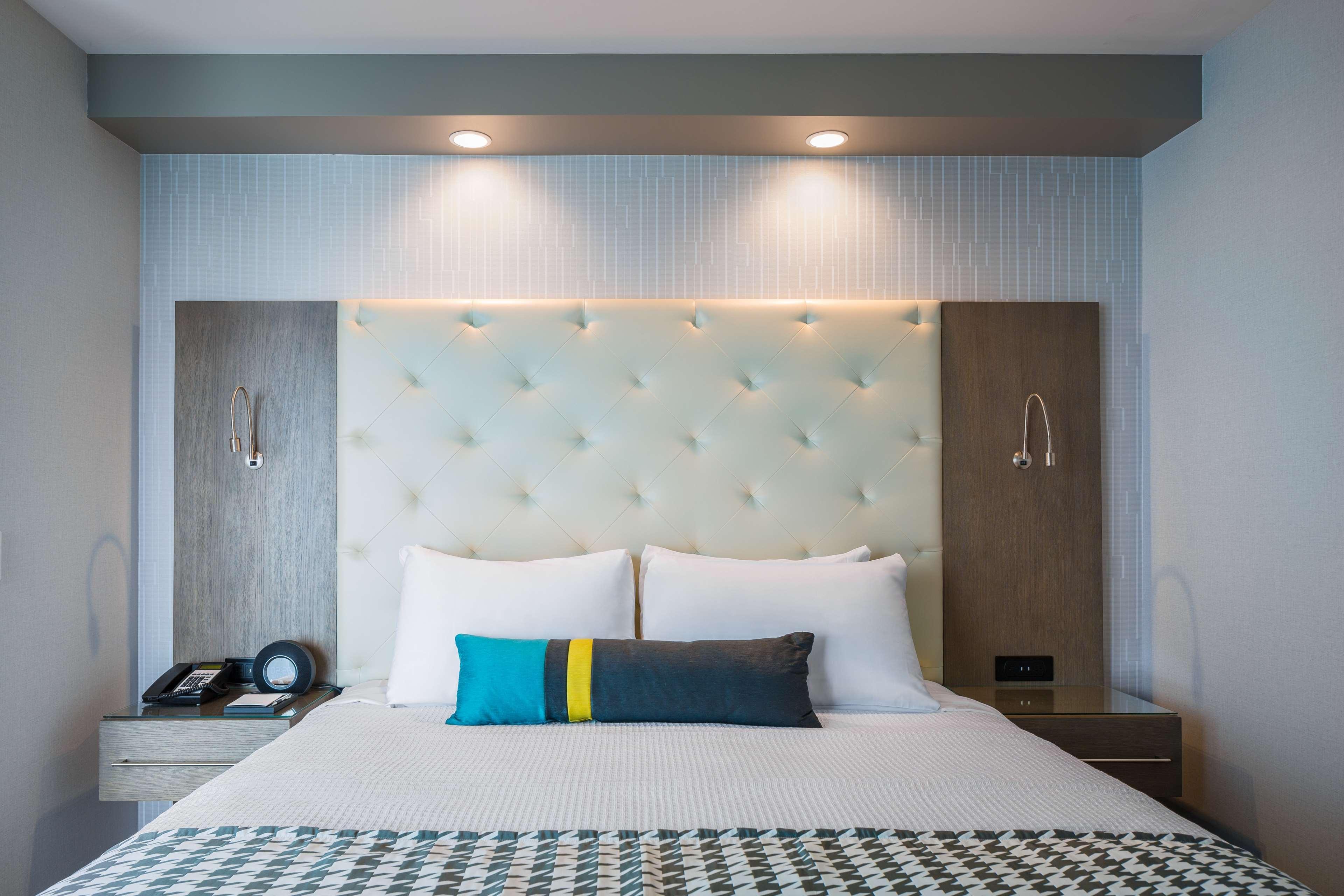 Best Western Premier Hotel at Fisher's Landing Vancouver Eksteriør billede