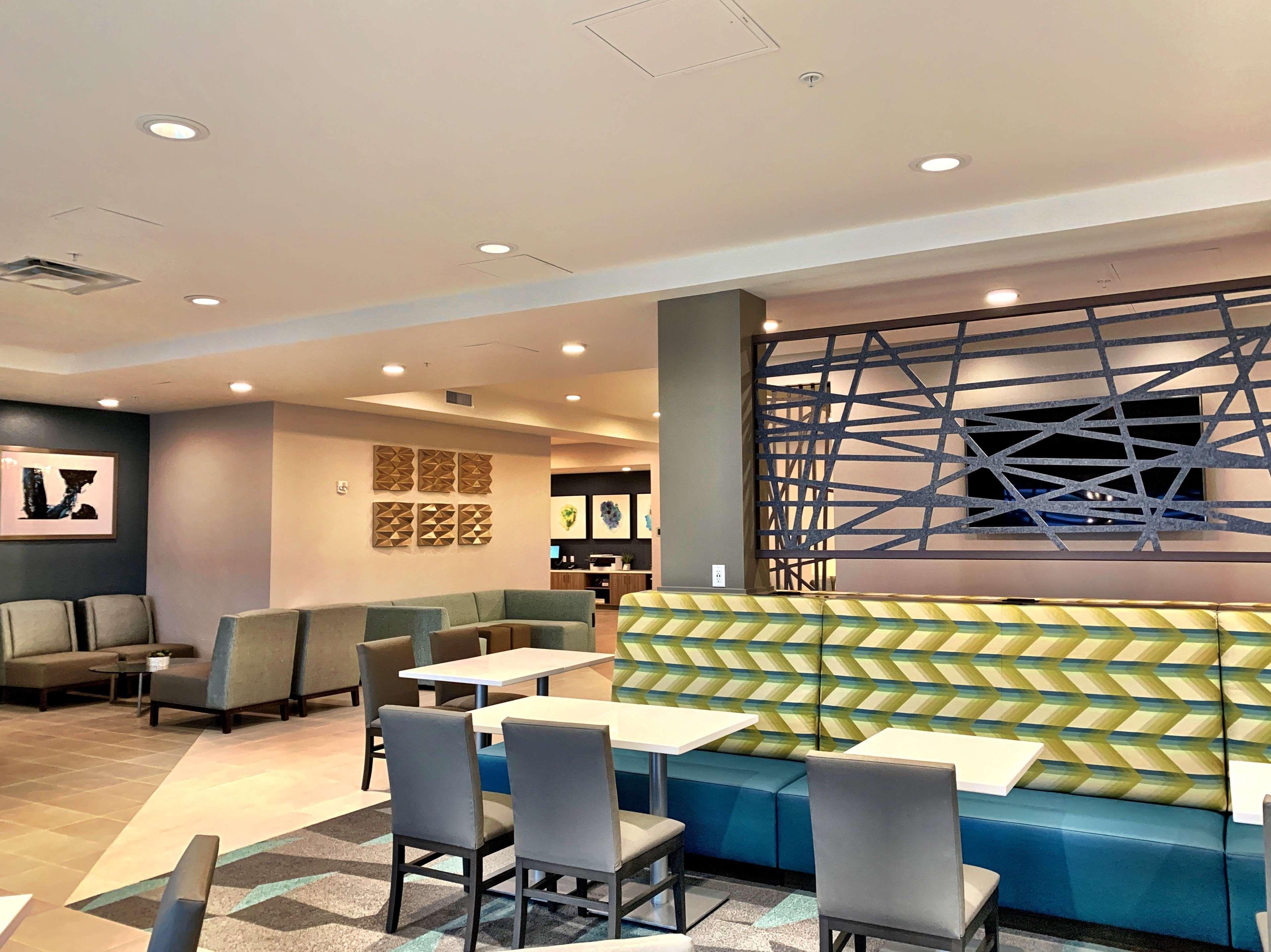 Best Western Premier Hotel at Fisher's Landing Vancouver Eksteriør billede