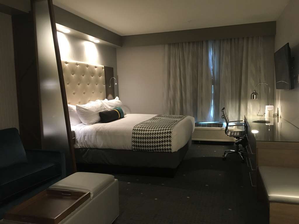 Best Western Premier Hotel at Fisher's Landing Vancouver Værelse billede